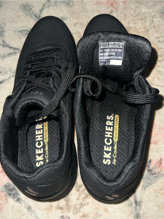 Skechers Shoes - Skechers Women’s UNO-Stand on Air Sneakers